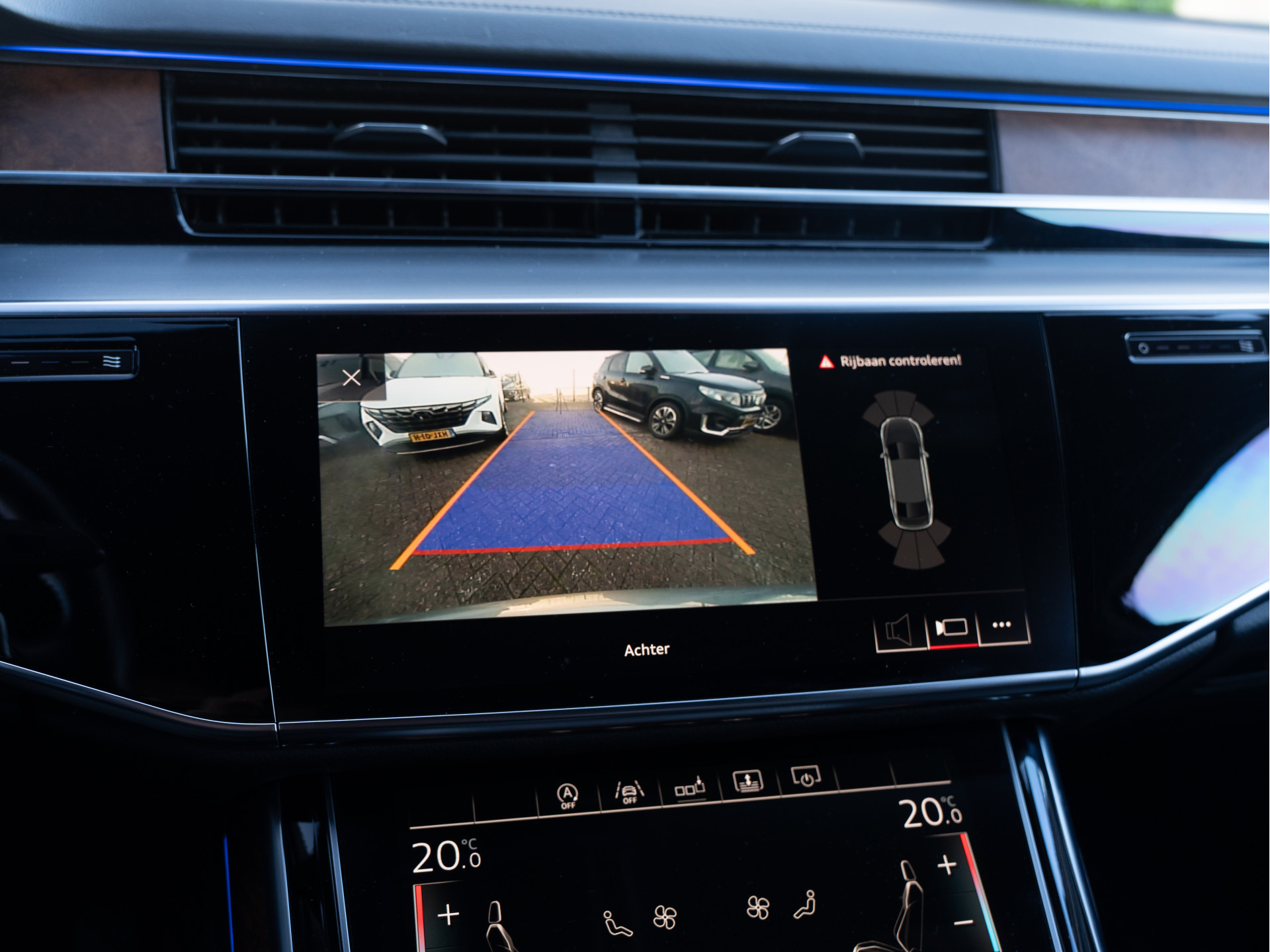 Hoofdafbeelding Audi A8