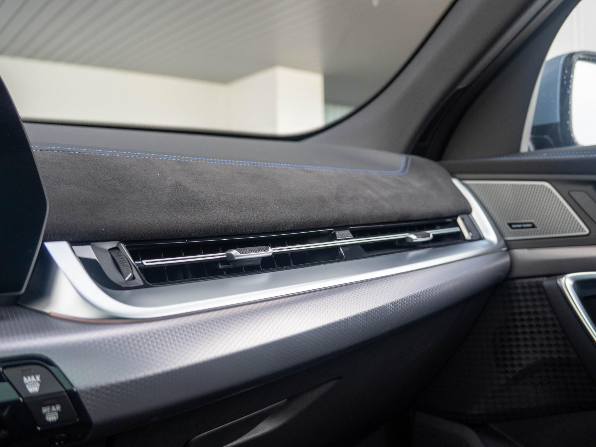 Hoofdafbeelding BMW iX2