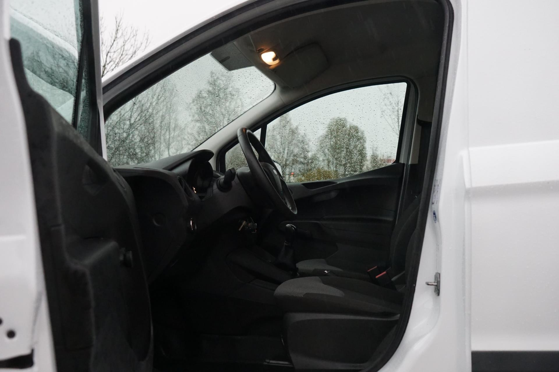Hoofdafbeelding Ford Transit Courier