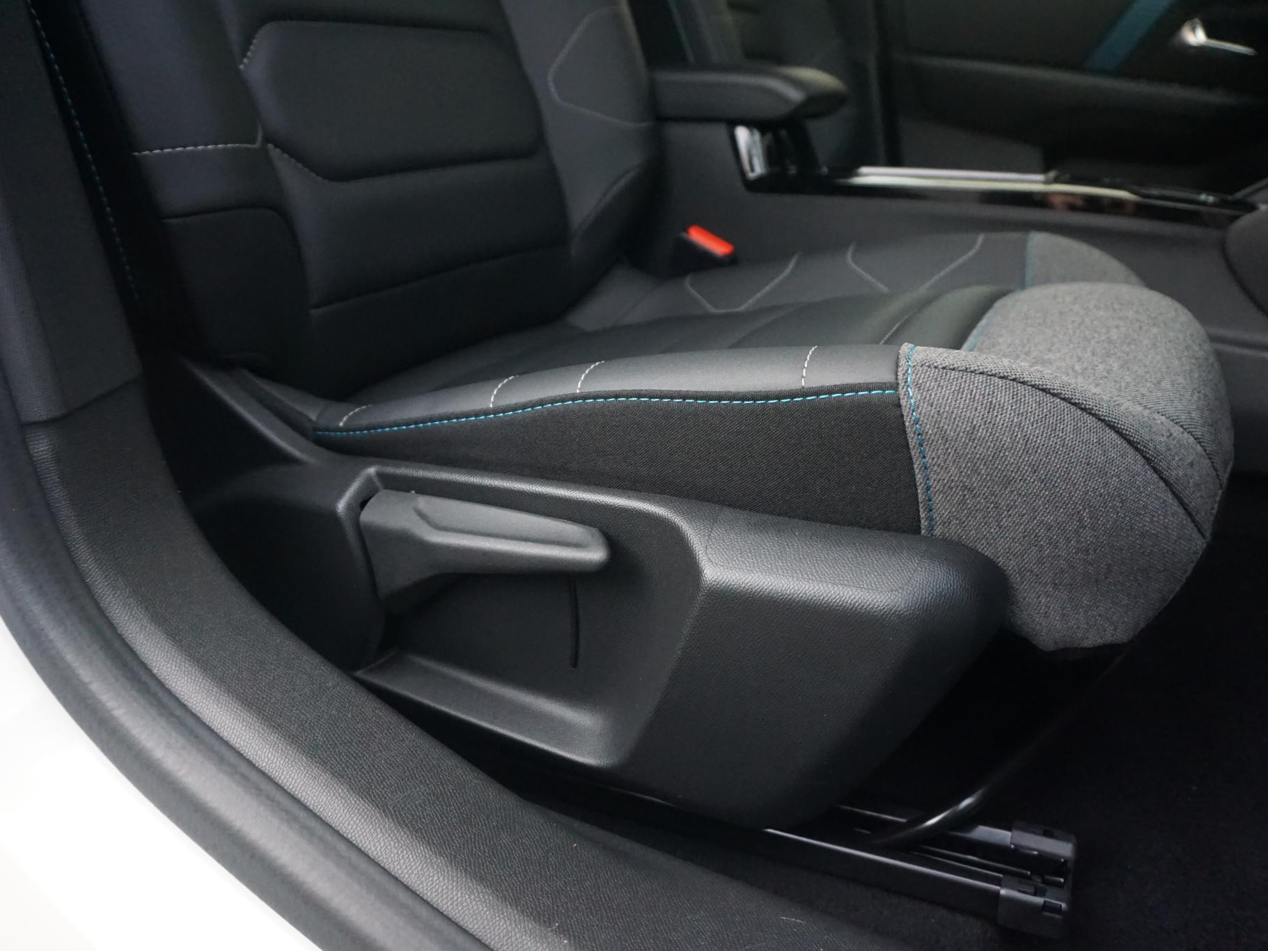 Hoofdafbeelding Citroën ë-C4