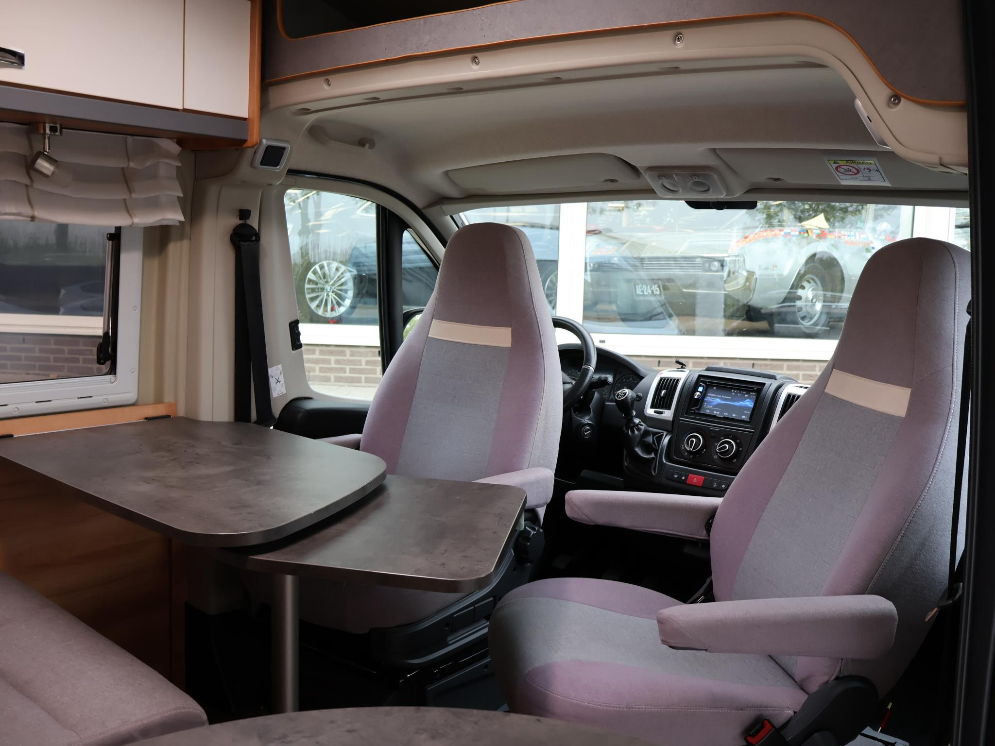 Hoofdafbeelding Pössl Summit 640