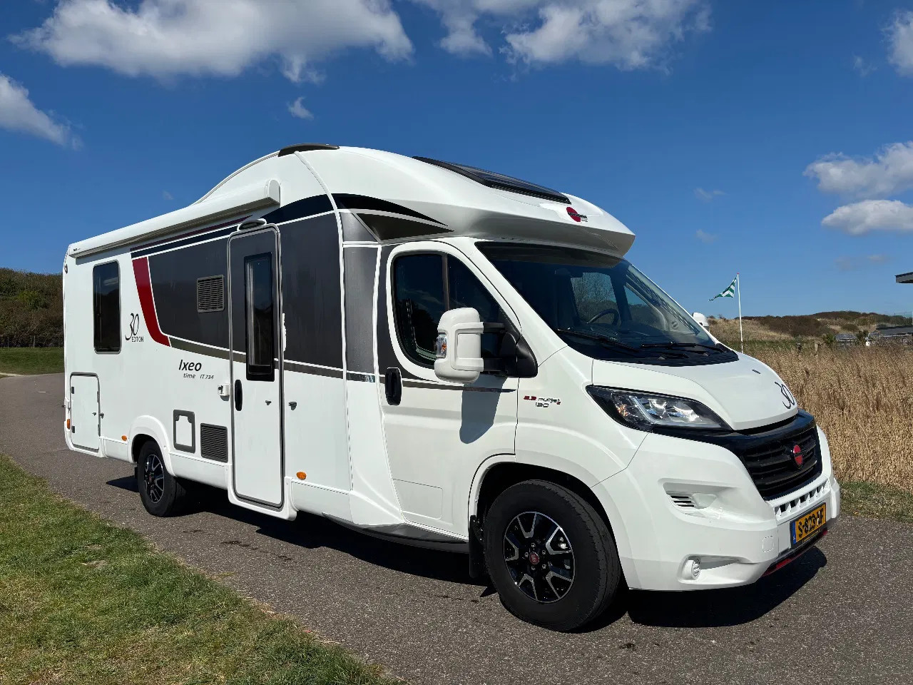 Hoofdafbeelding Bürstner BT7342 30 EDITION IXEO TIME IT734 Camper