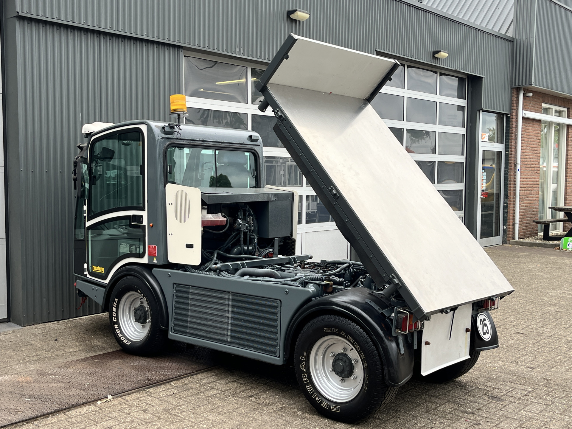 Hoofdafbeelding boschung P4T