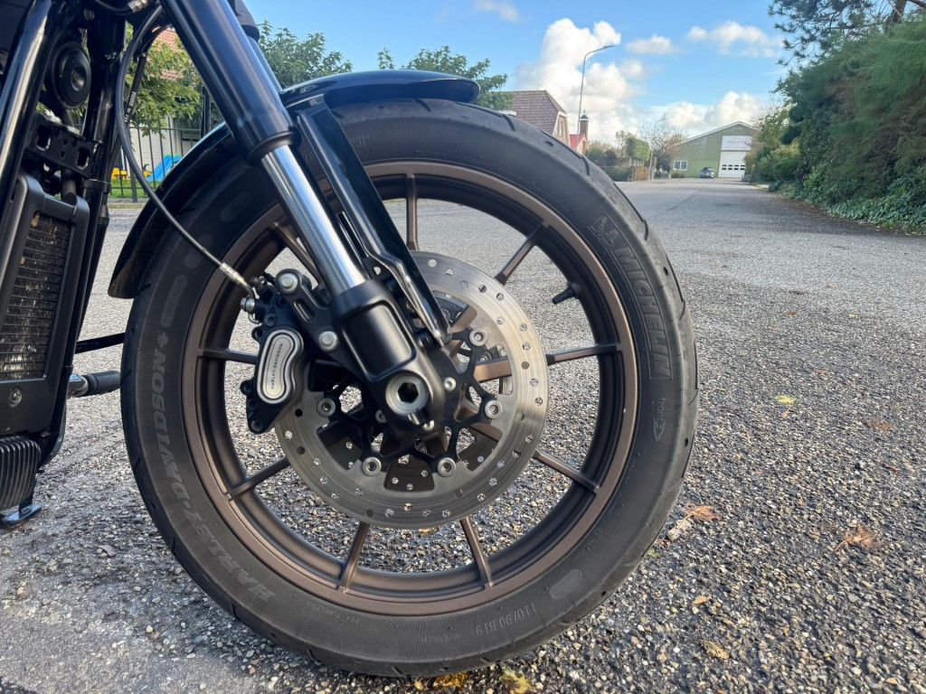 Hoofdafbeelding Harley-Davidson Low Rider