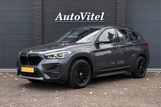 BMW X1 xDrive25e | PDC V+A | Apple Carplay | Elektrische Klep | LED | Cruise | DAB | 15x op voorraad !