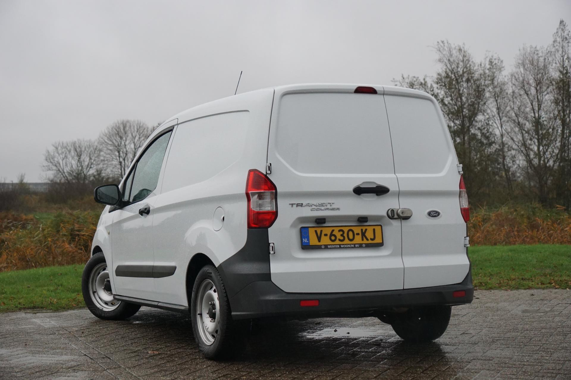 Hoofdafbeelding Ford Transit Courier