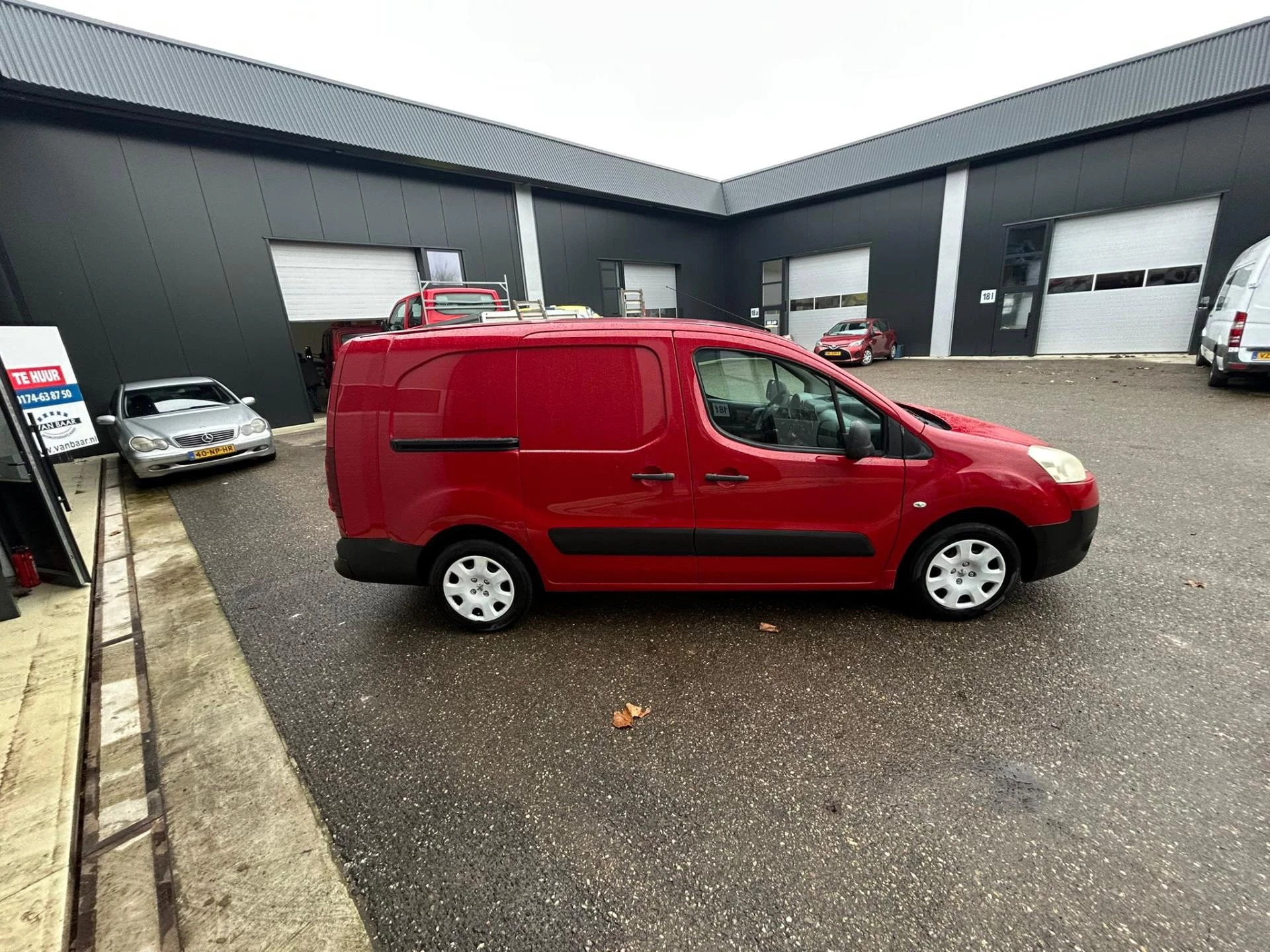 Hoofdafbeelding Peugeot Partner