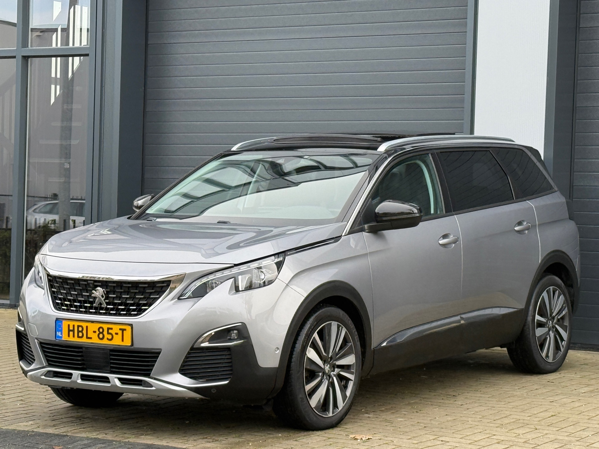 Hoofdafbeelding Peugeot 5008