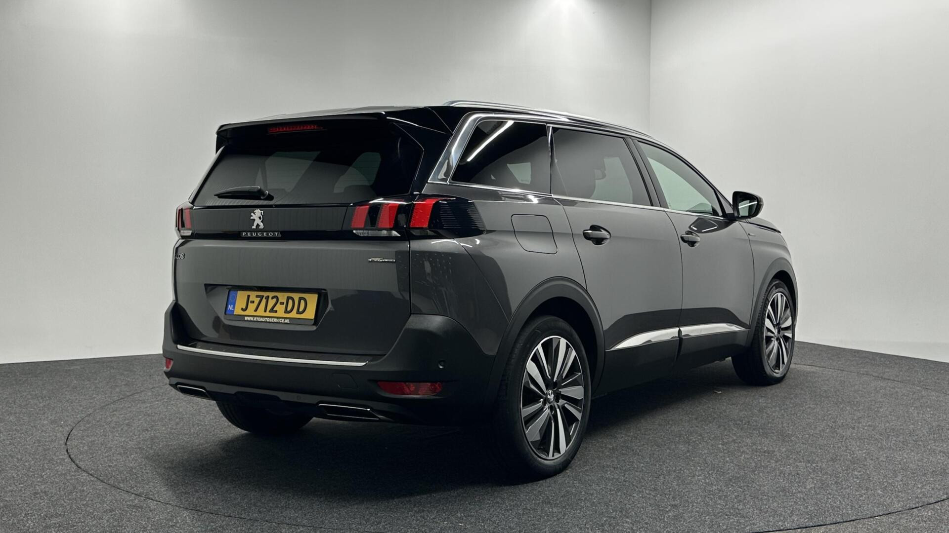 Hoofdafbeelding Peugeot 5008