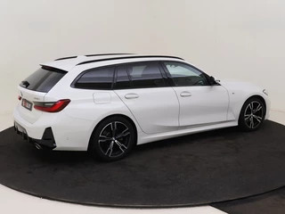 BMW 3 Serie BMW 3 Serie Touring 318i M-Sport | Headup | Cruise | LM18