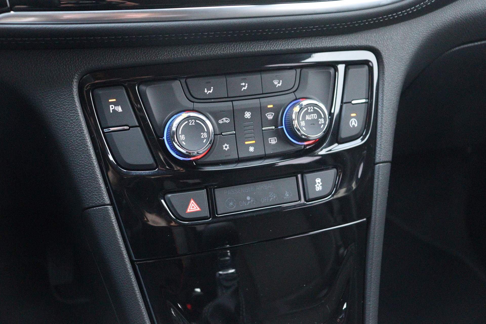 Hoofdafbeelding Opel Mokka X