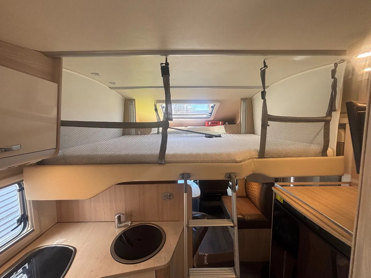 Hoofdafbeelding Bürstner BT7342 30 EDITION IXEO TIME IT734 Camper