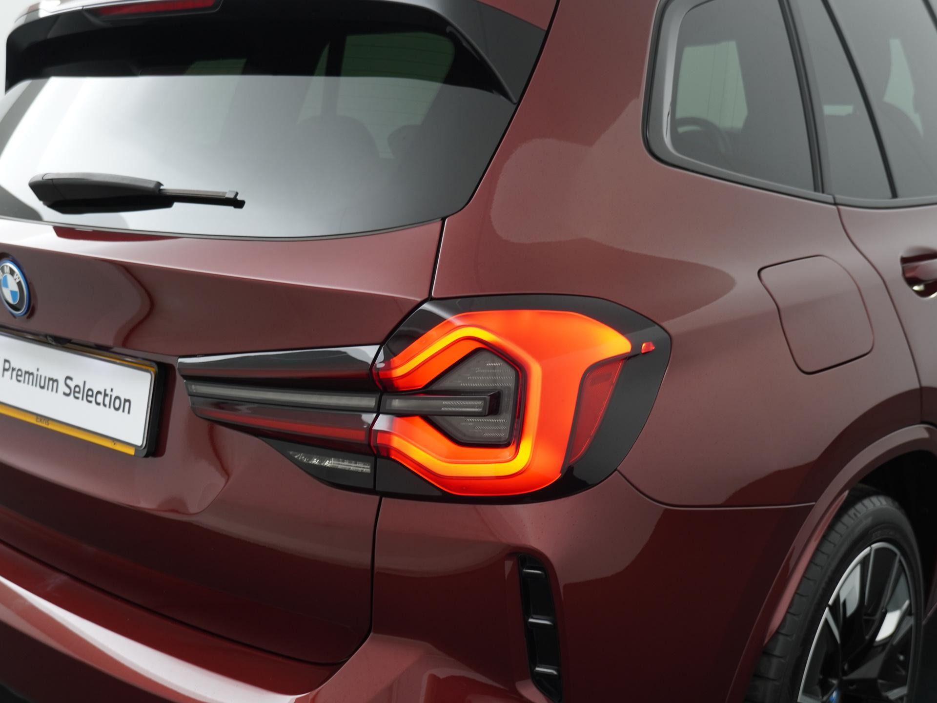 Hoofdafbeelding BMW iX3