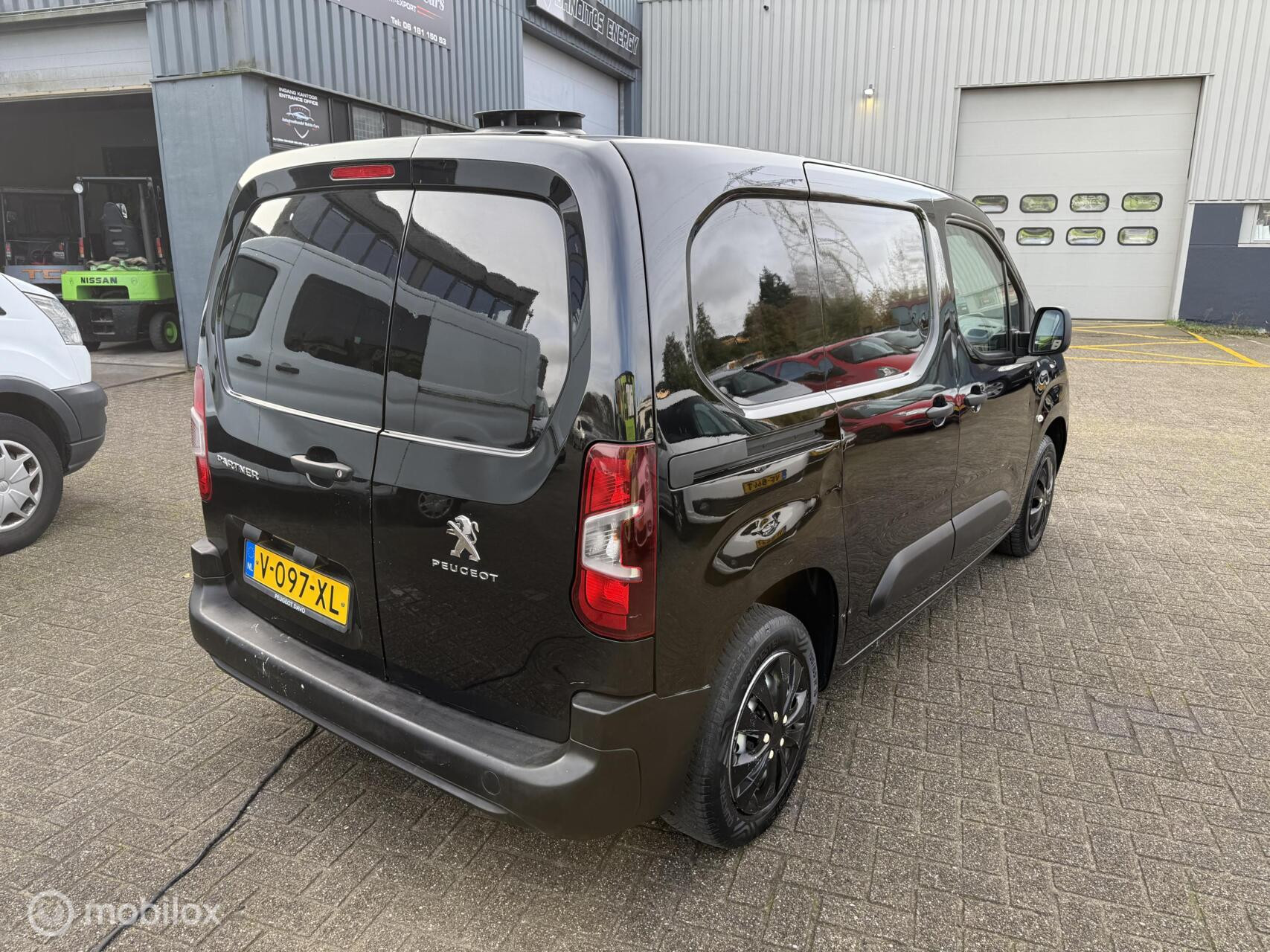 Hoofdafbeelding Peugeot Partner