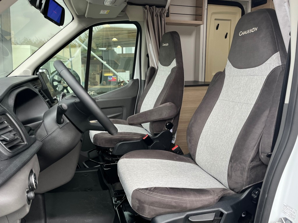 Hoofdafbeelding Chausson 697 S