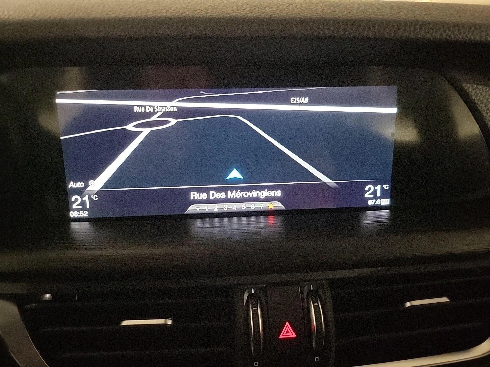 Alfa Romeo-Stelvio-image-13