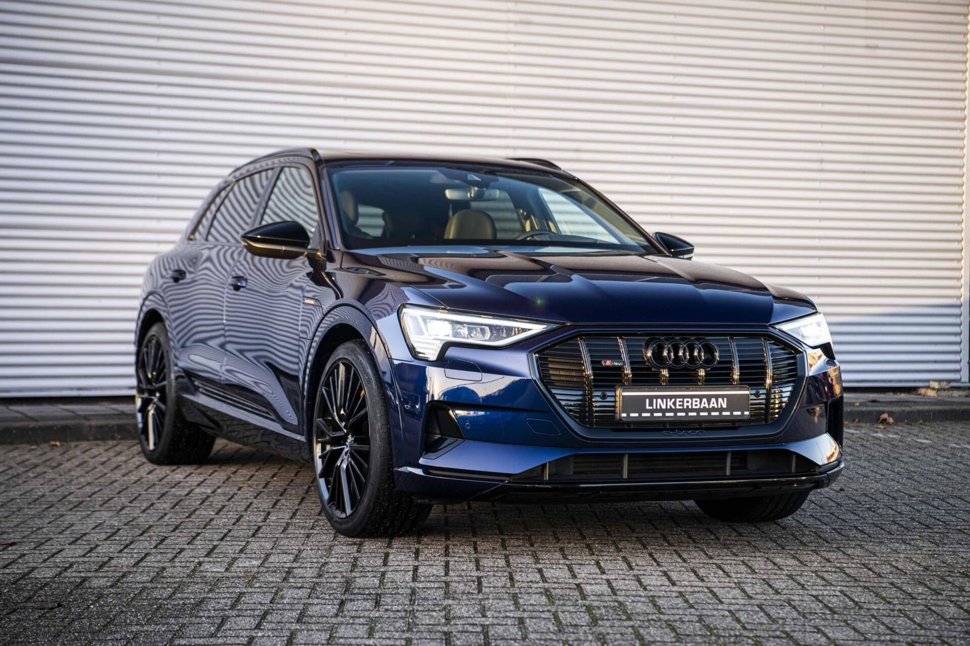 Hoofdafbeelding Audi e-tron