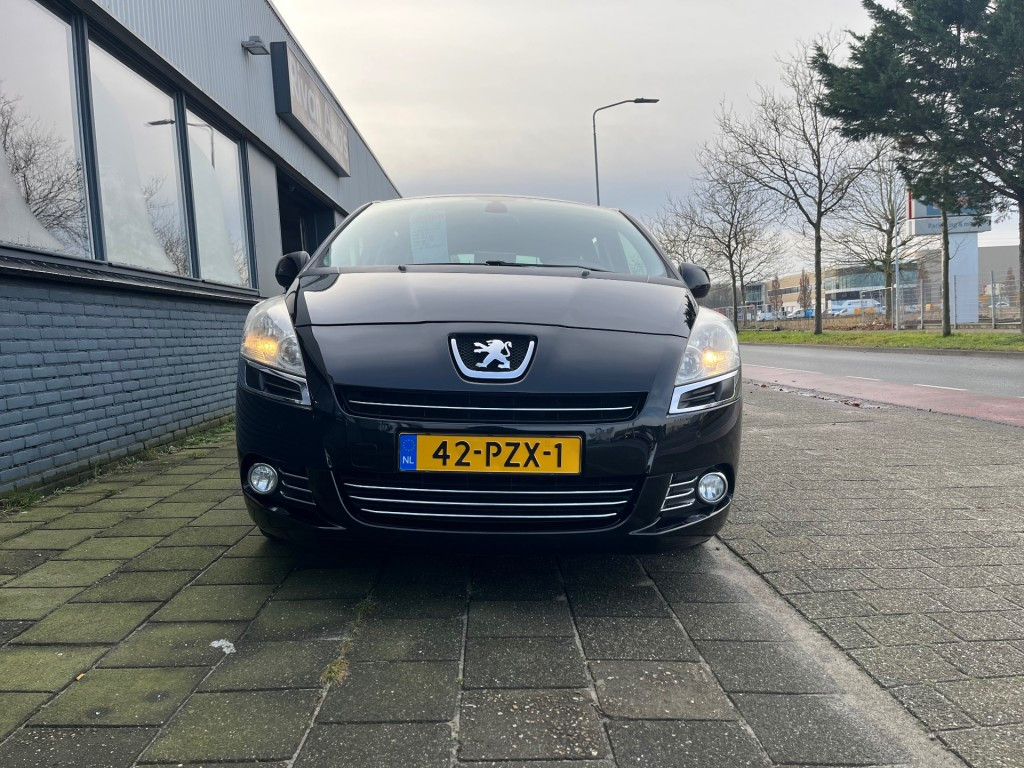 Hoofdafbeelding Peugeot 5008