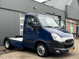 Iveco Daily 35C21 Be-trekker 6.9 Ton trekgewicht Airco Cruise controle Telefoonverbinding 3-Persoons Tachograaf Bakwagen Meubelbak Verhuiswagen Euro 5