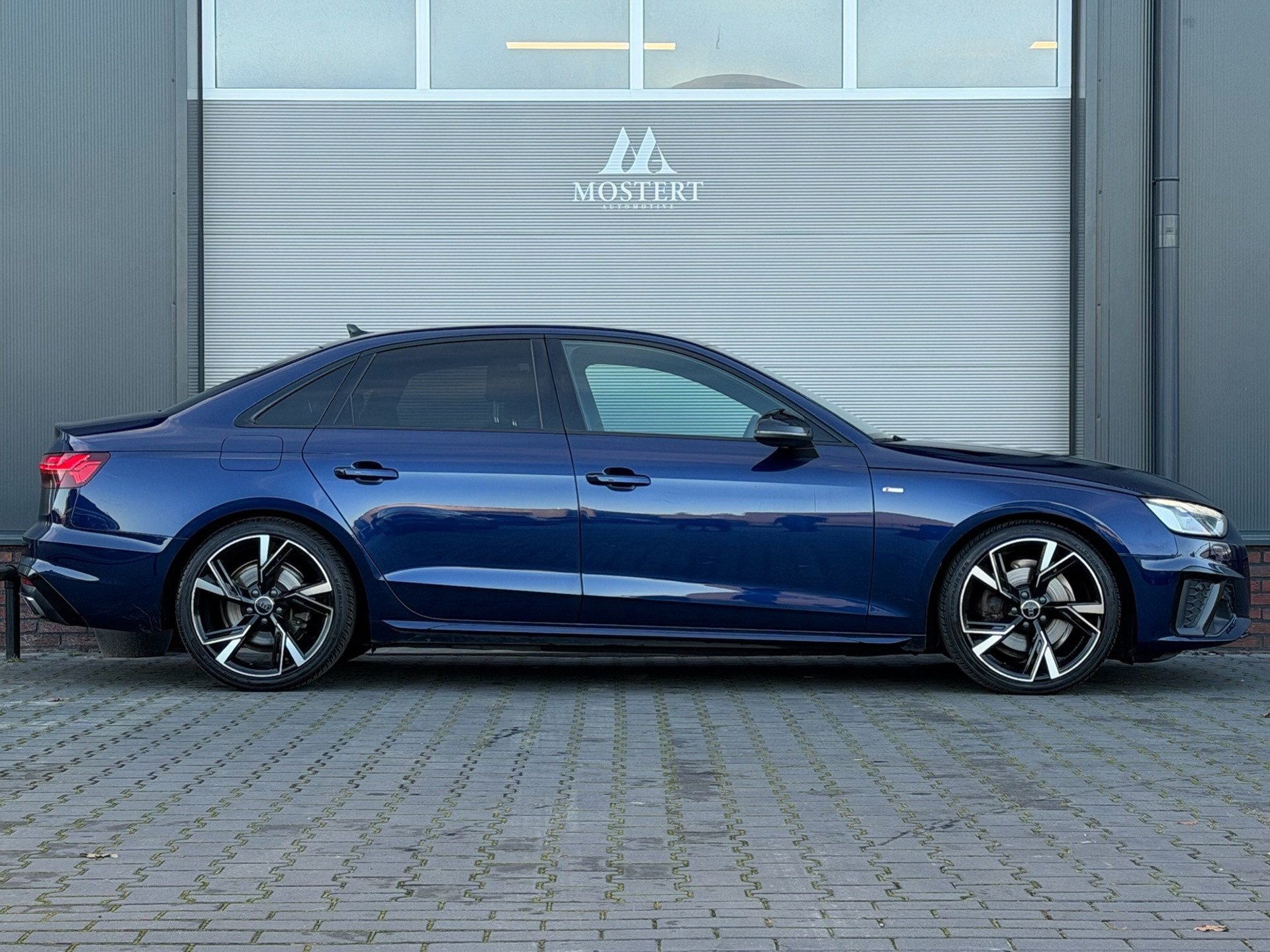 Hoofdafbeelding Audi A4