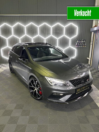 SEAT Leon Cupra CARBON EDITION 4 Drive PANO BEATS BREMBO 2.0 TSI 1 of 300