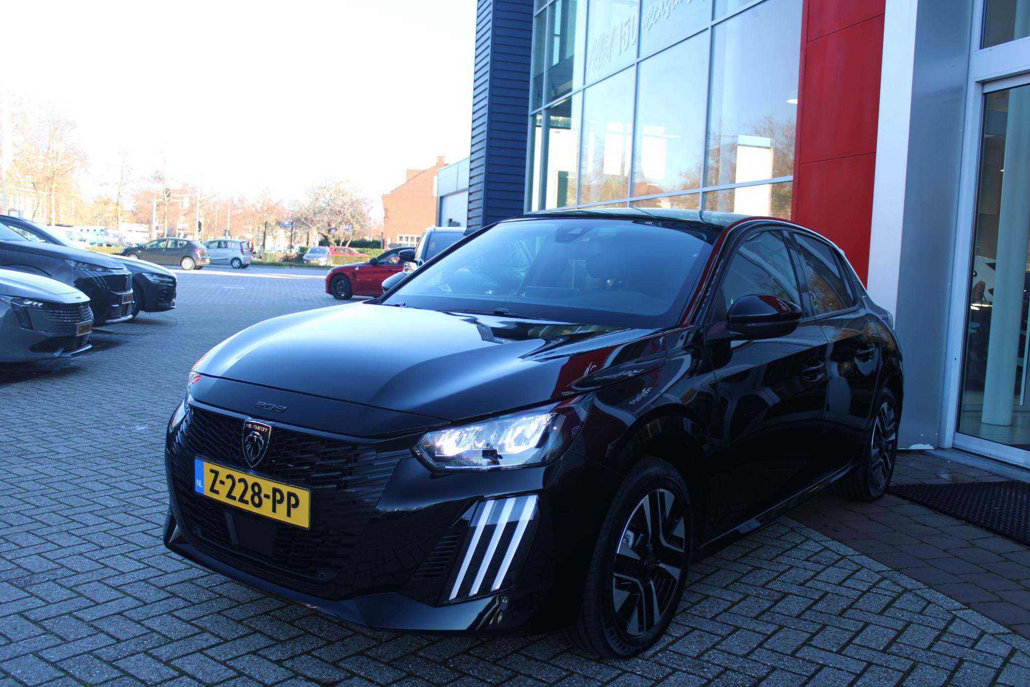 Hoofdafbeelding Peugeot 208