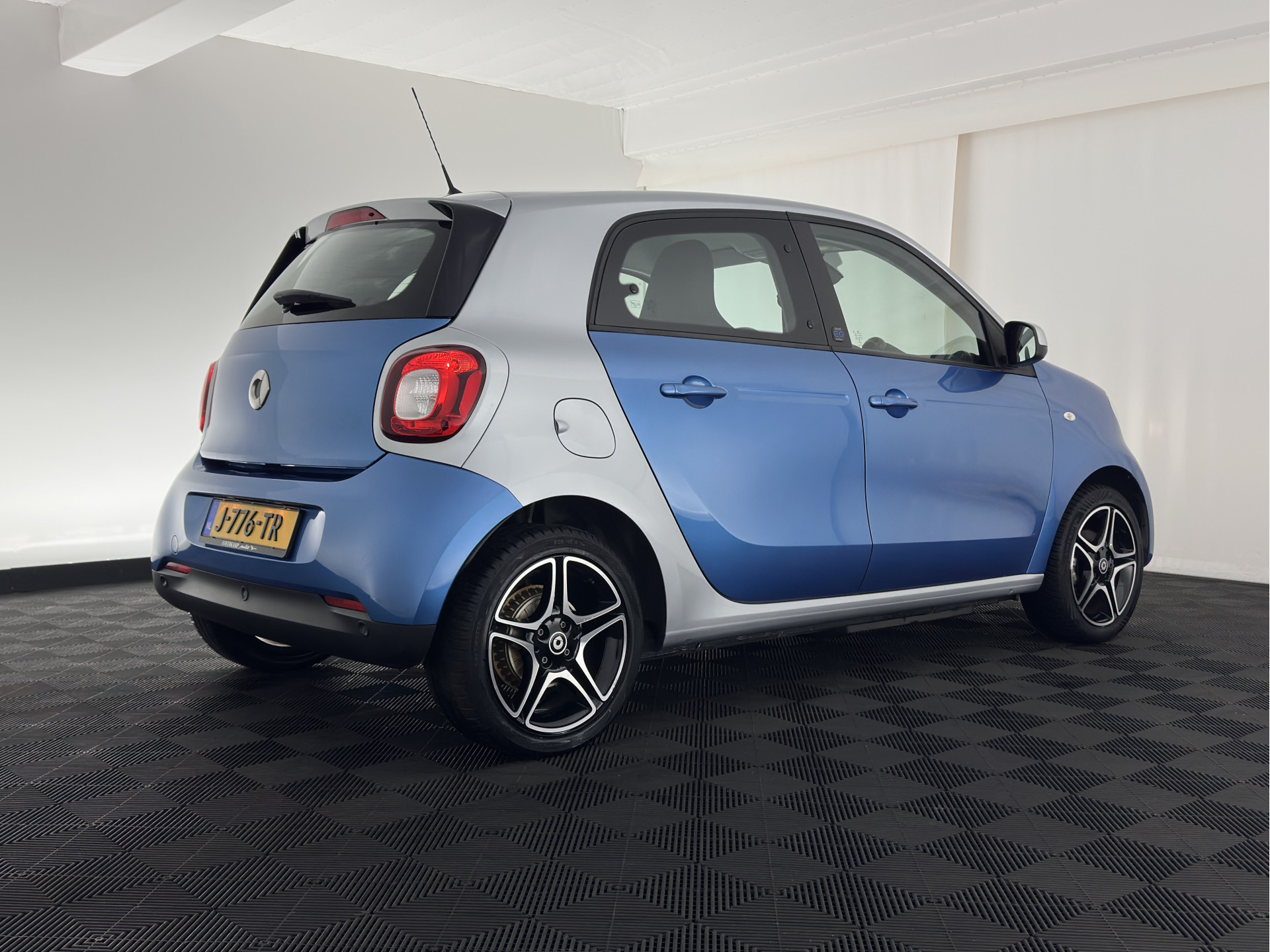 Hoofdafbeelding smart Forfour