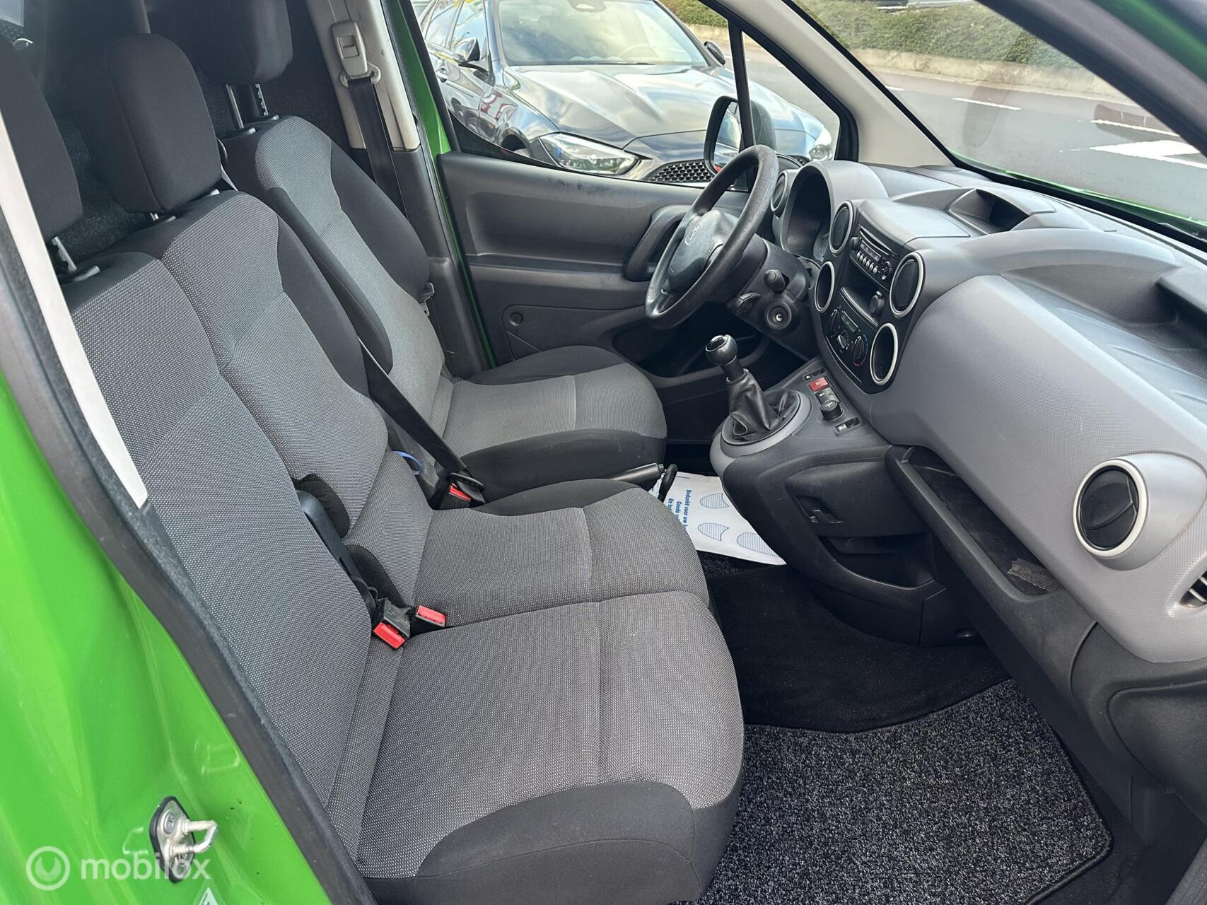 Hoofdafbeelding Peugeot Partner