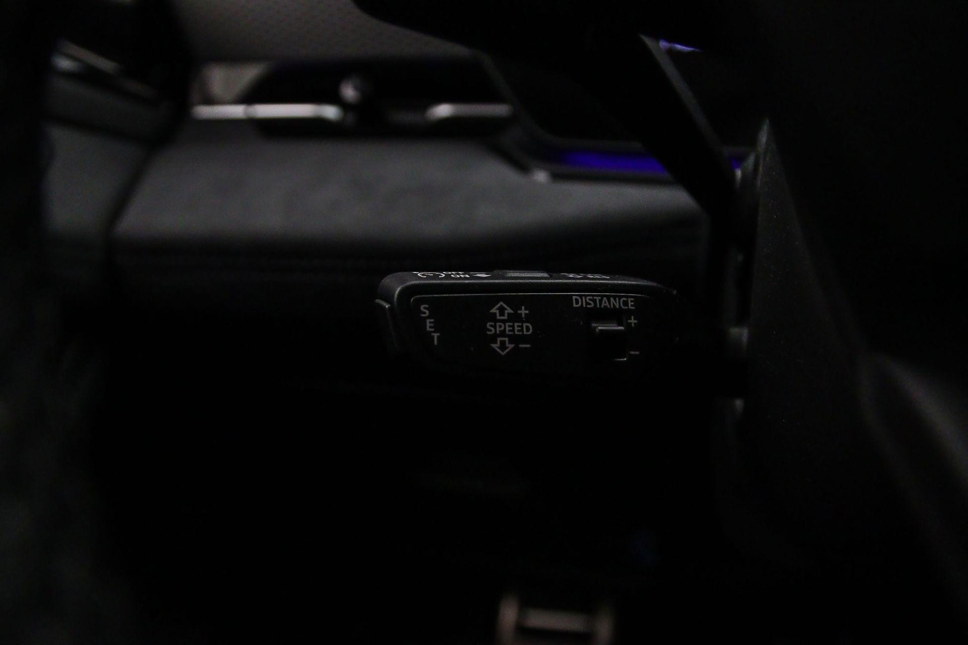 Hoofdafbeelding Audi A6 Avant e-tron