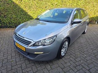 Hoofdafbeelding Peugeot 308 Peugeot 308 1.2 PureTech Navi, nieuwe servicebeurt