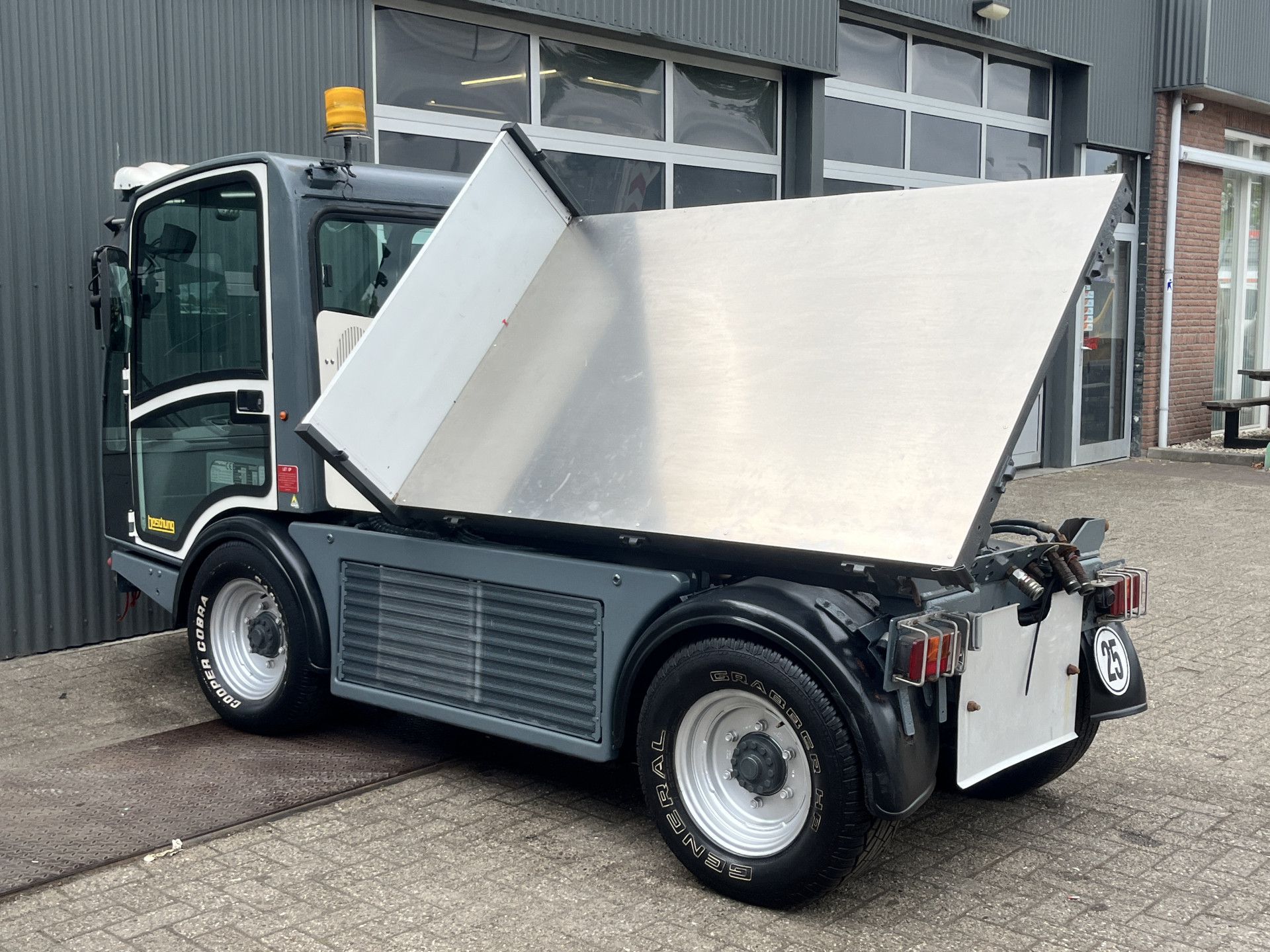 Hoofdafbeelding boschung P4T