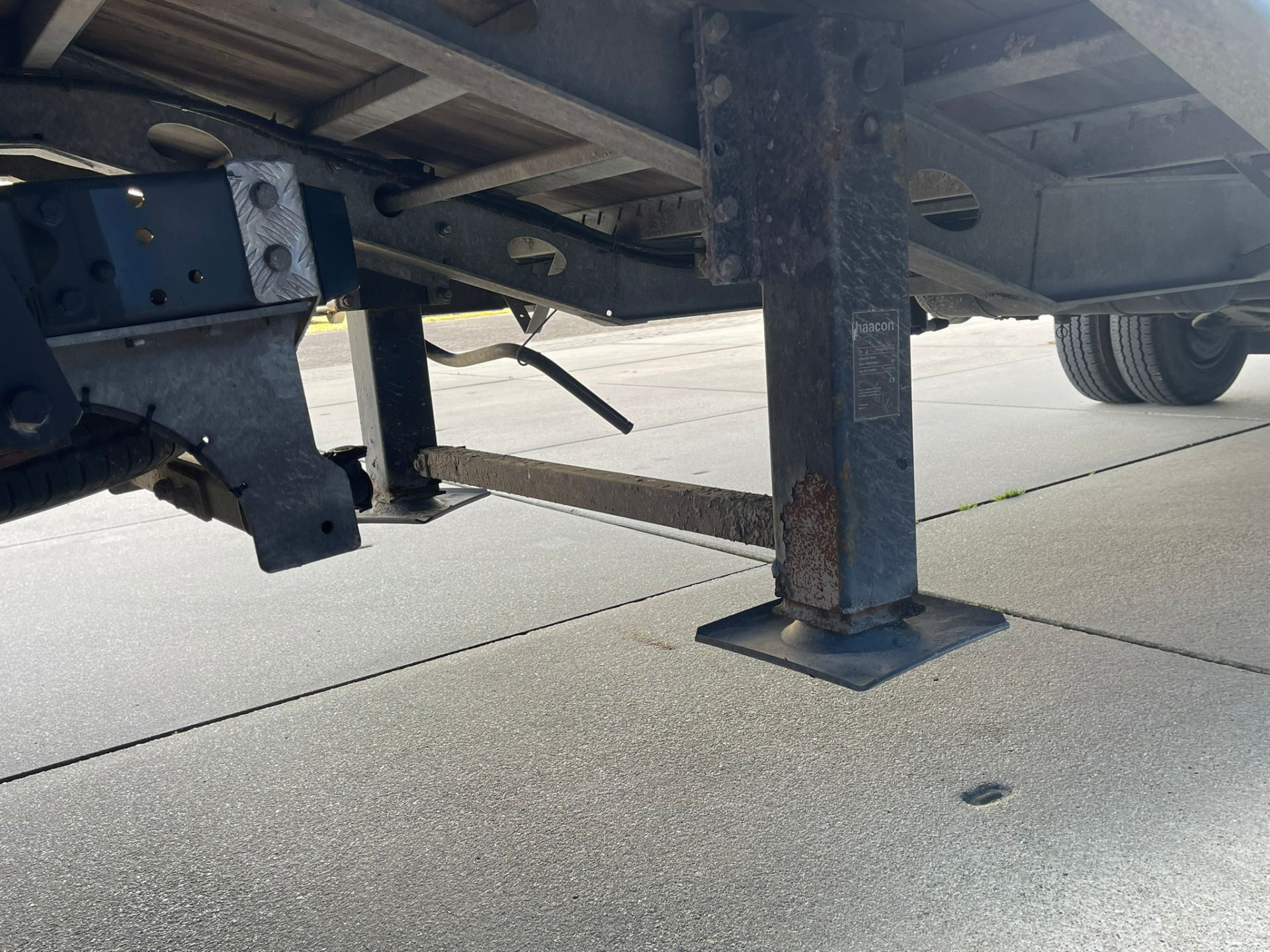 Hoofdafbeelding Iveco 40C16 Be-Trekker +  Semi Dieplader Veldhuizen 7.5 M Automaat / Nieuwstaat!