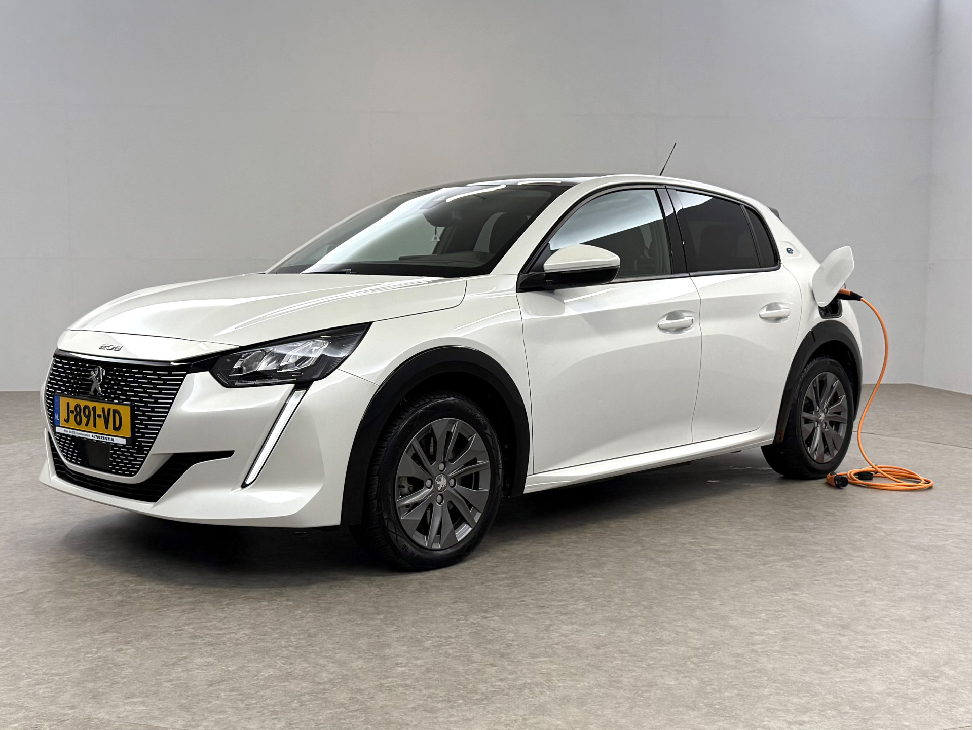 Hoofdafbeelding Peugeot e-208