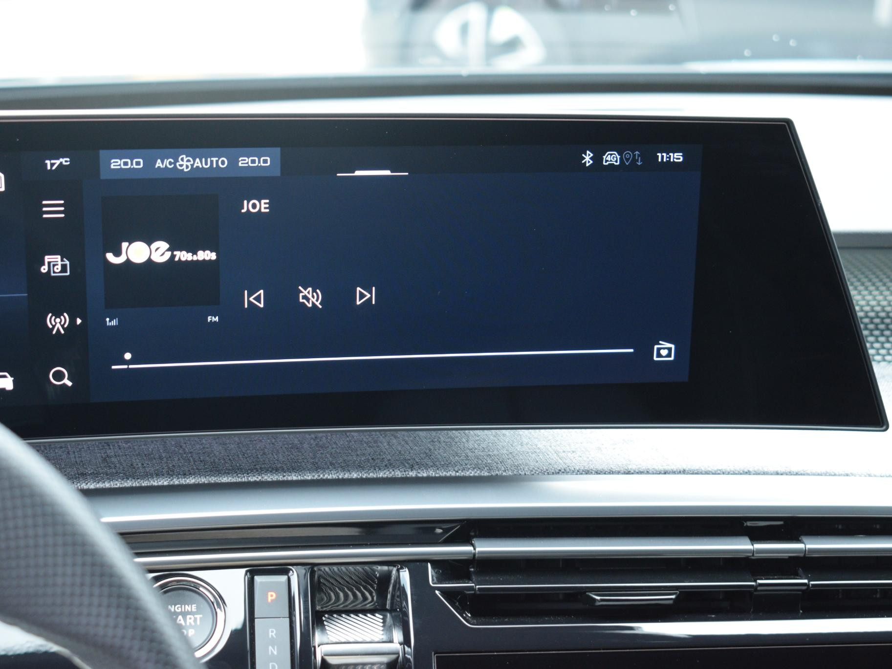 Hoofdafbeelding Peugeot e-3008