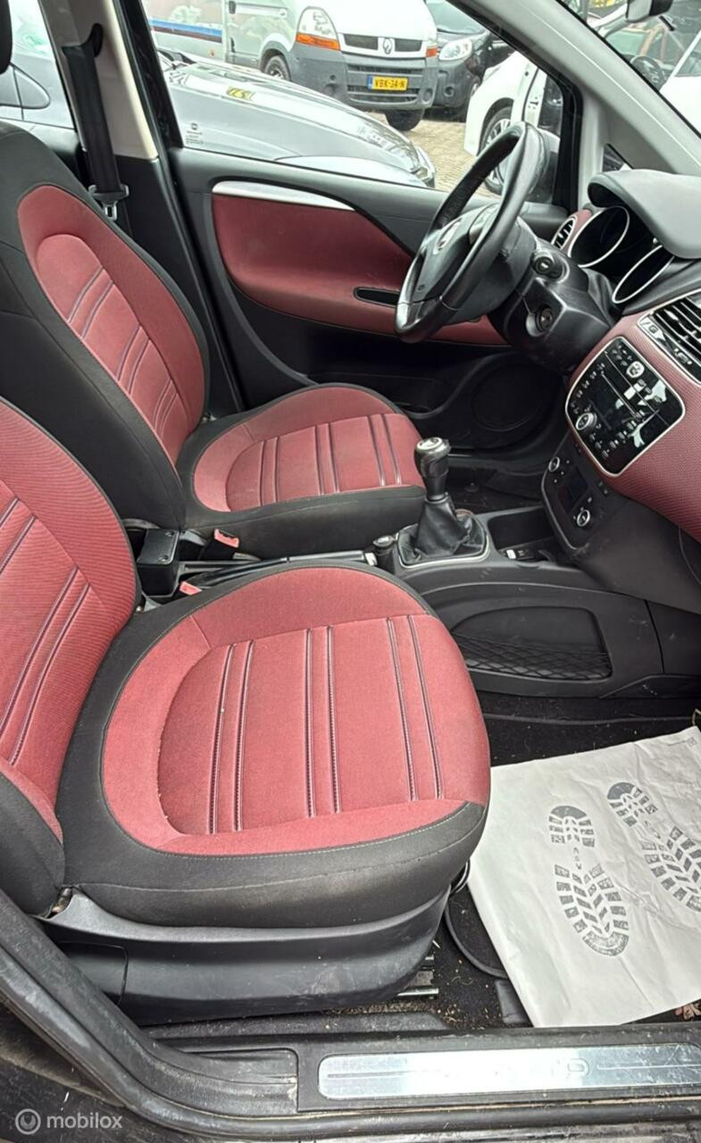 Hoofdafbeelding Fiat Punto