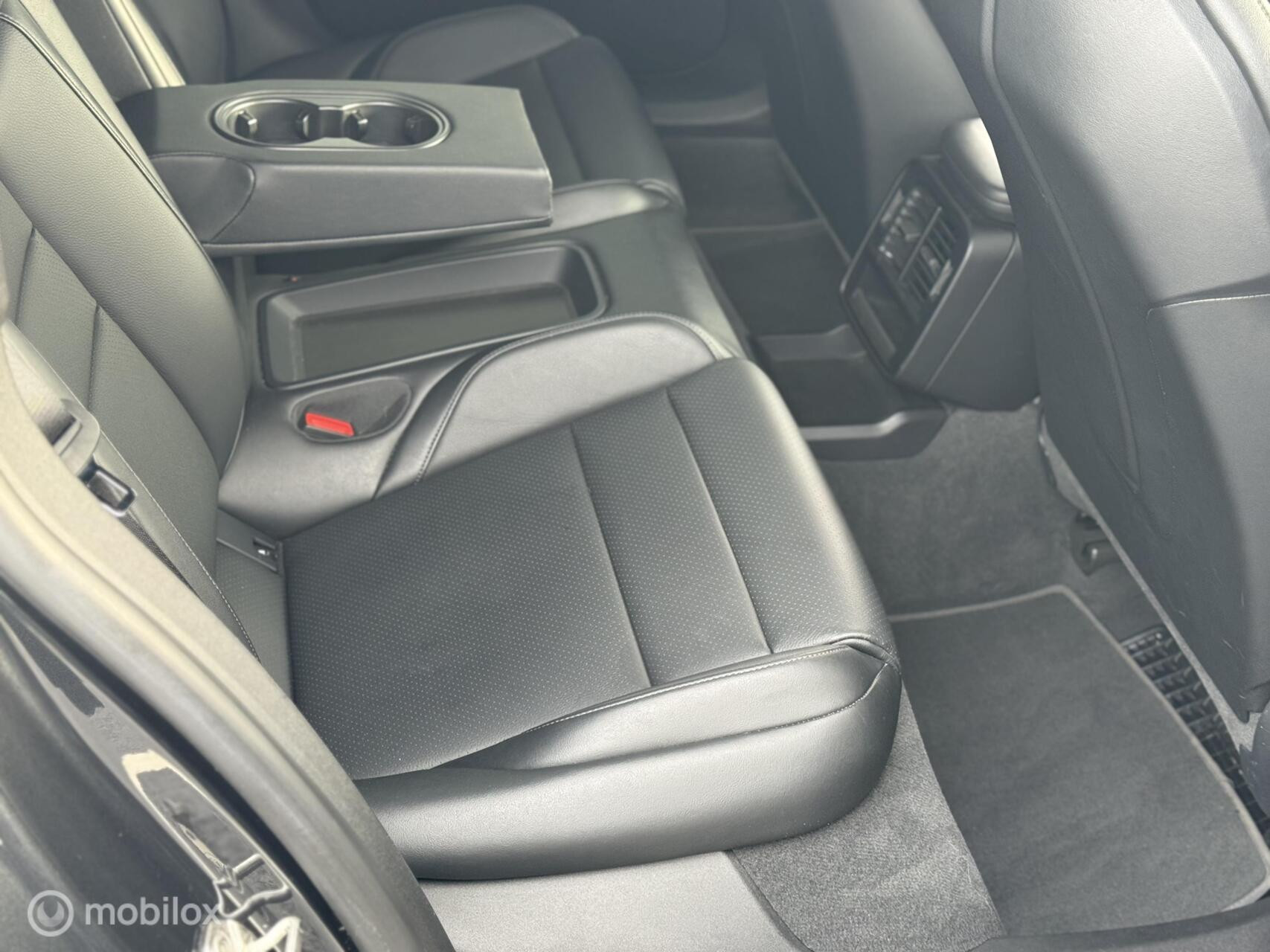 Hoofdafbeelding Porsche Taycan