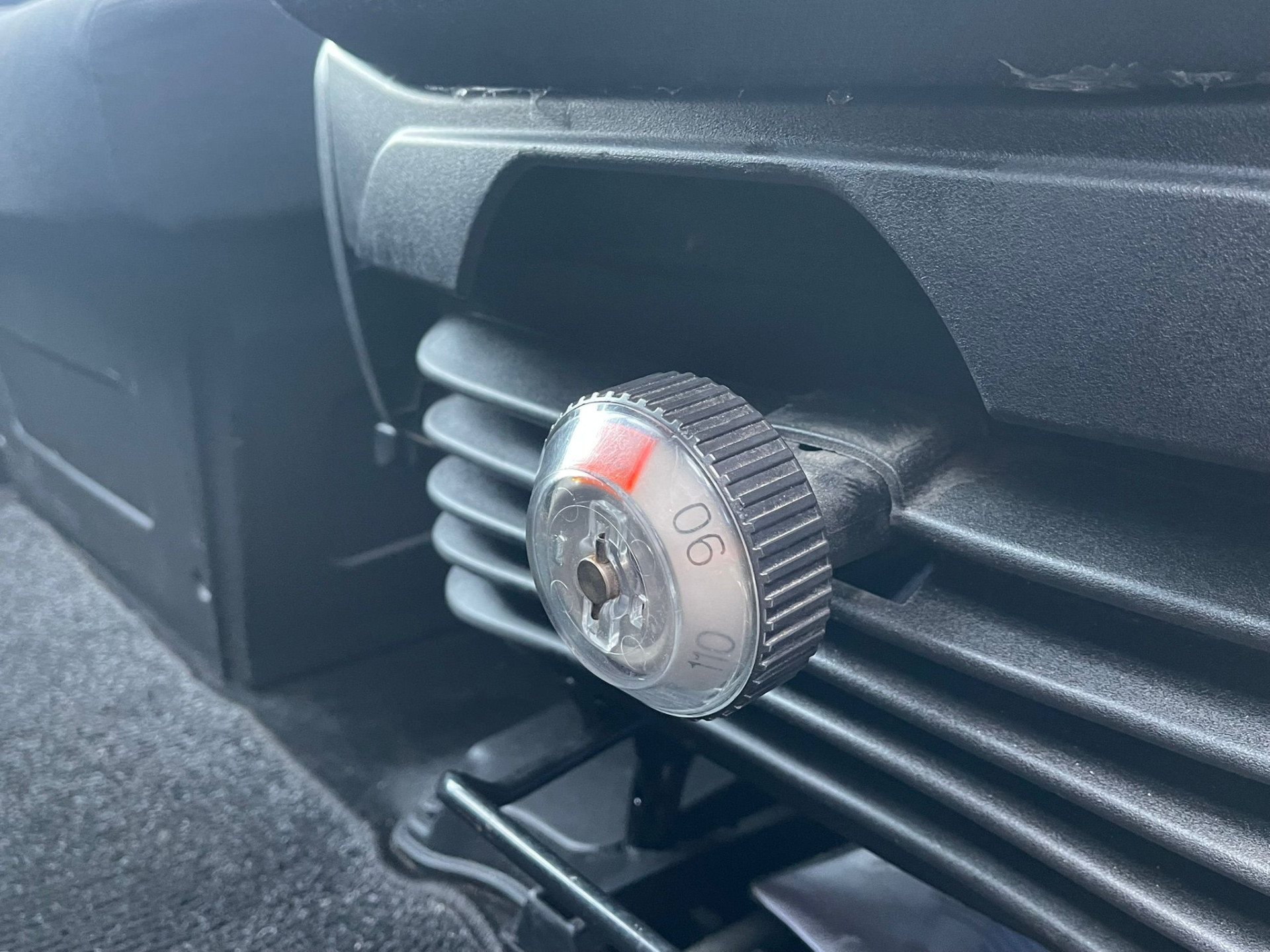 Hoofdafbeelding Iveco 40C16 Be-Trekker +  Semi Dieplader Veldhuizen 7.5 M Automaat / Nieuwstaat!