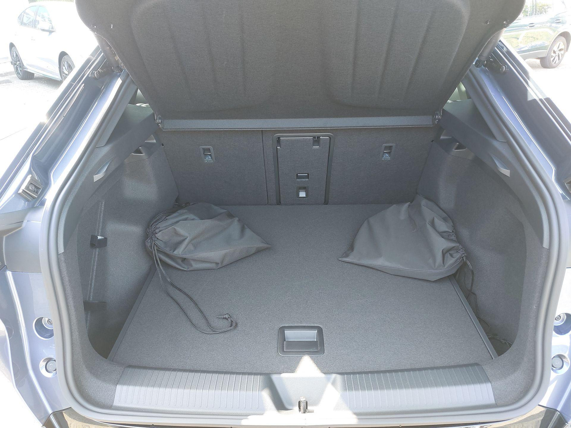 Hoofdafbeelding CUPRA Tavascan