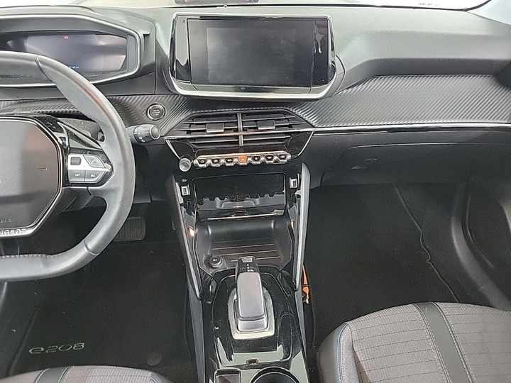 Hoofdafbeelding Peugeot e-208