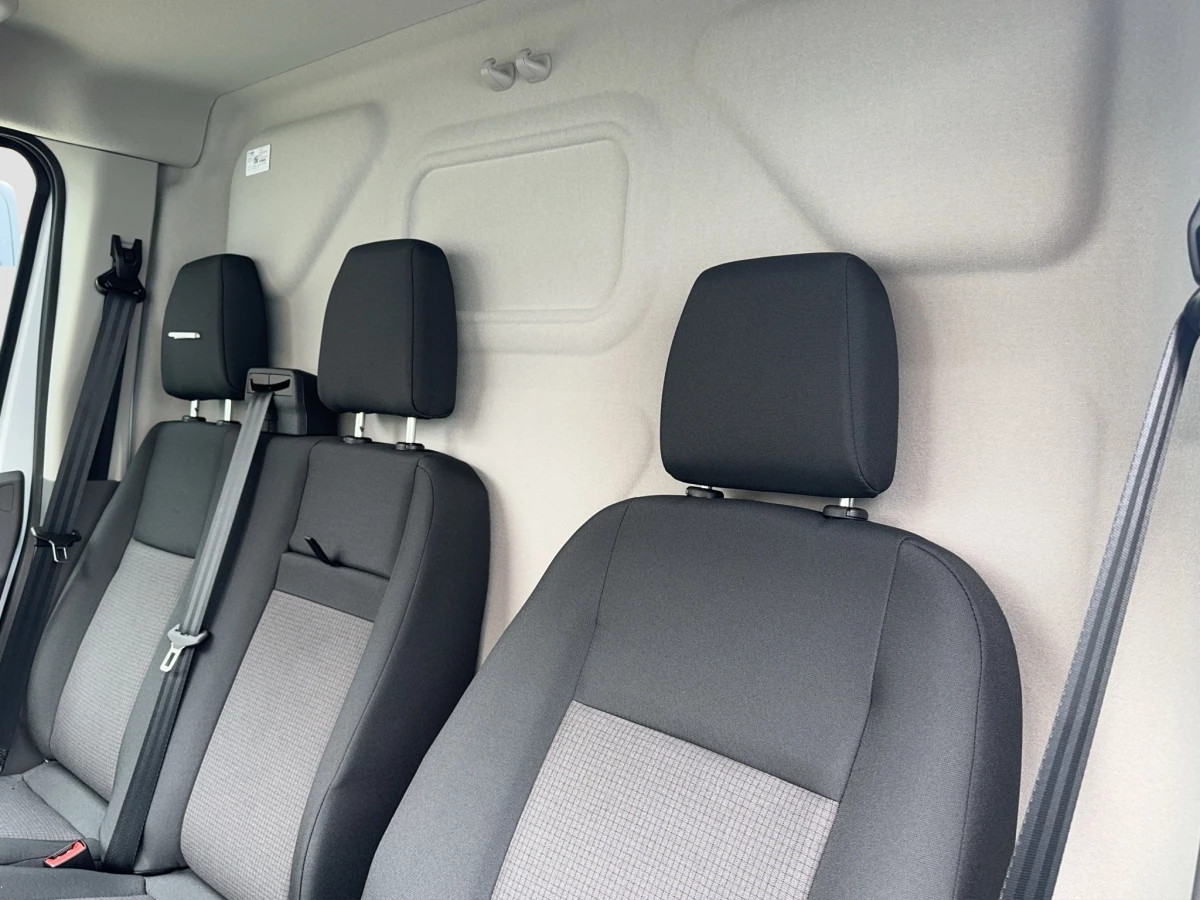Ford-Transit-image-7