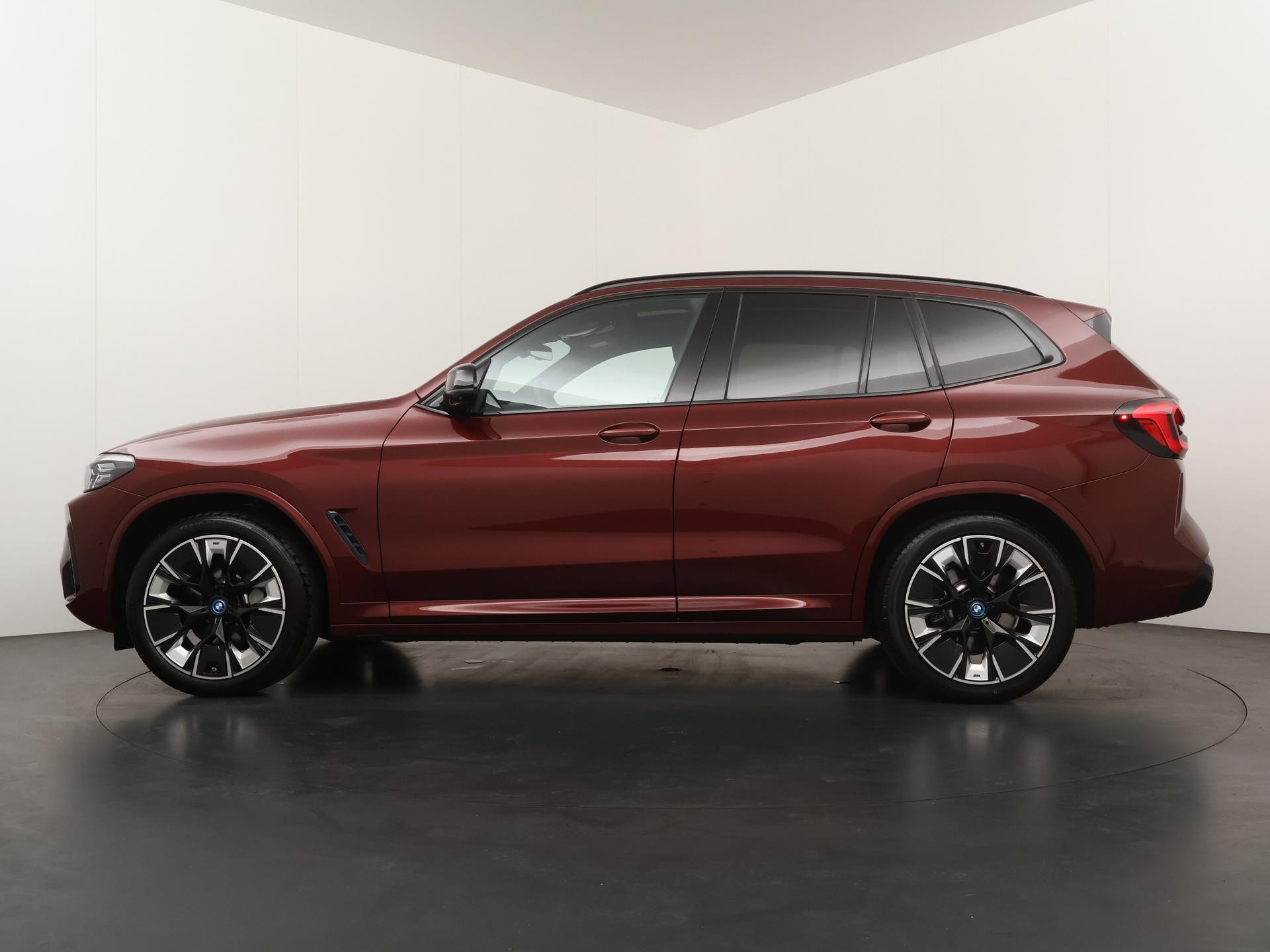 Hoofdafbeelding BMW iX3