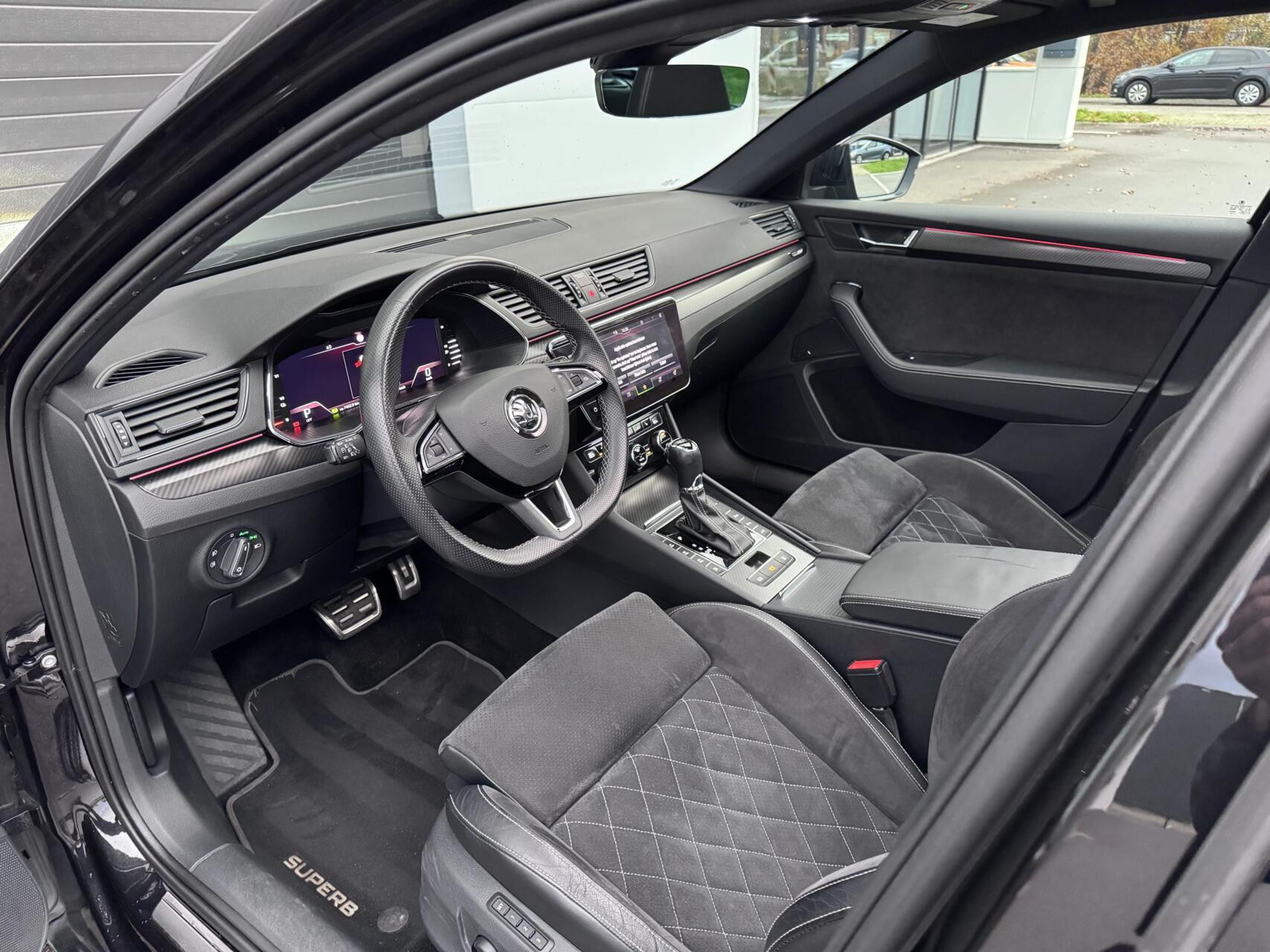 Hoofdafbeelding Škoda Superb