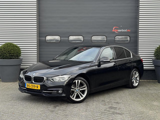 BMW 3-serie 320i Corporate Lease High Executive | Navigatie | Privacy Glass | Lichtmetalen Velgen | Climate Control | Xenon |