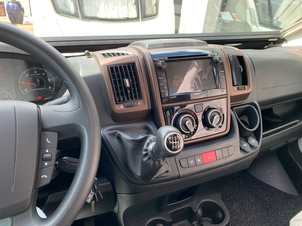 Hoofdafbeelding McLouis Carat 480g Queensbed Hefbed