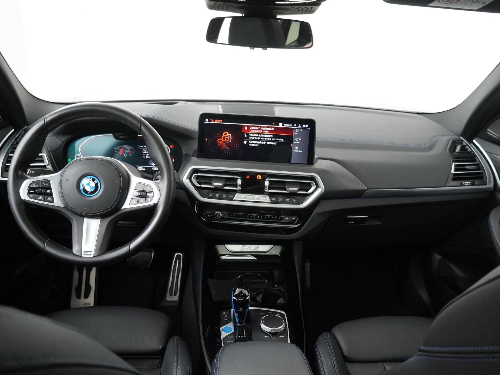 Hoofdafbeelding BMW iX3