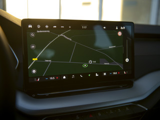 Škoda Octavia Škoda Octavia Combi 1.5 TSI MHEV Business Edition Plus | Matrix LED | Chrome pakket | Stoel-, Stuur- & voorruitverwarming | Navi 13inch | Elektr.trekhaak | El. achterklep m.sensor | ACC | - afbeelding nr 16