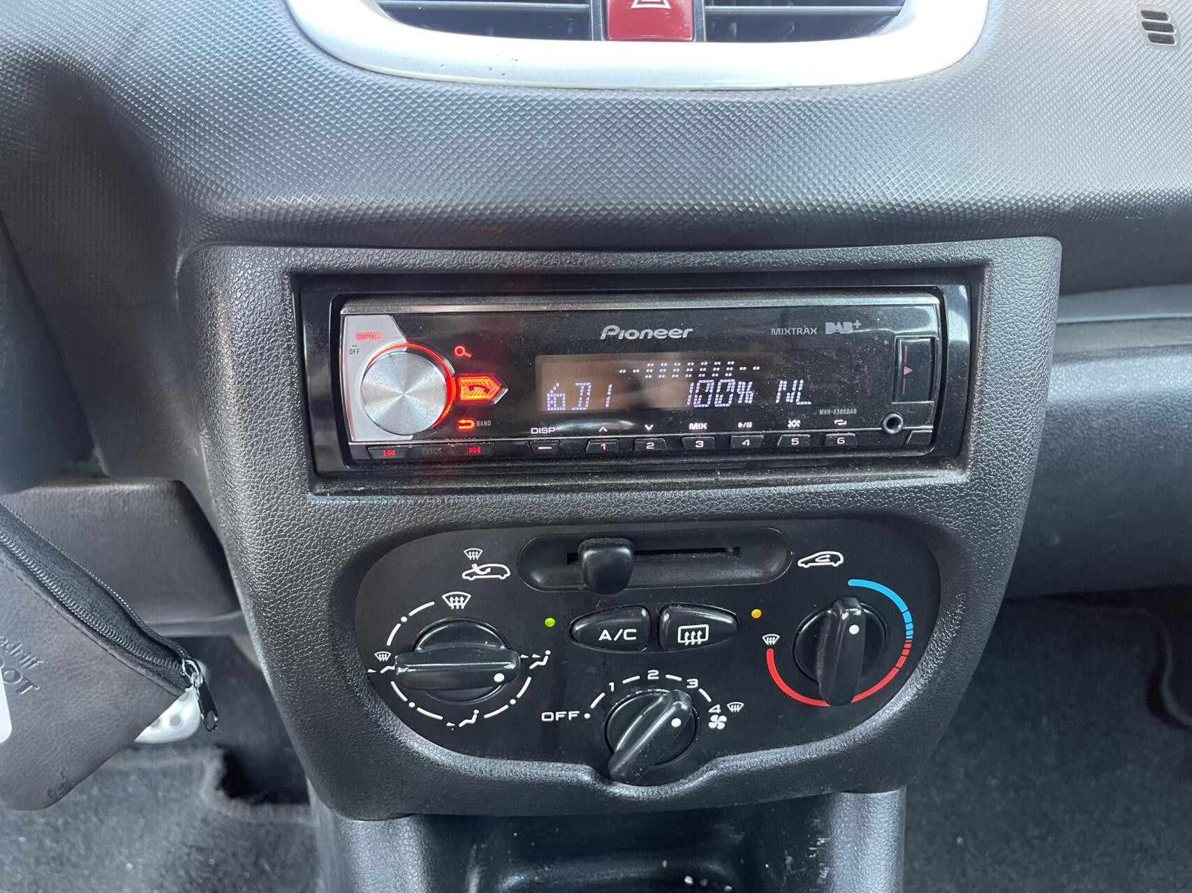 Hoofdafbeelding Peugeot 206