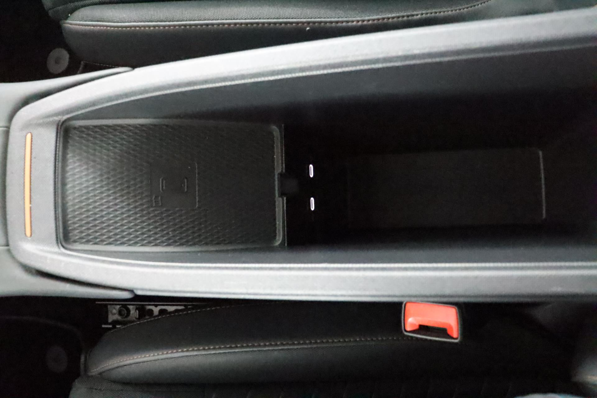 Hoofdafbeelding CUPRA Born