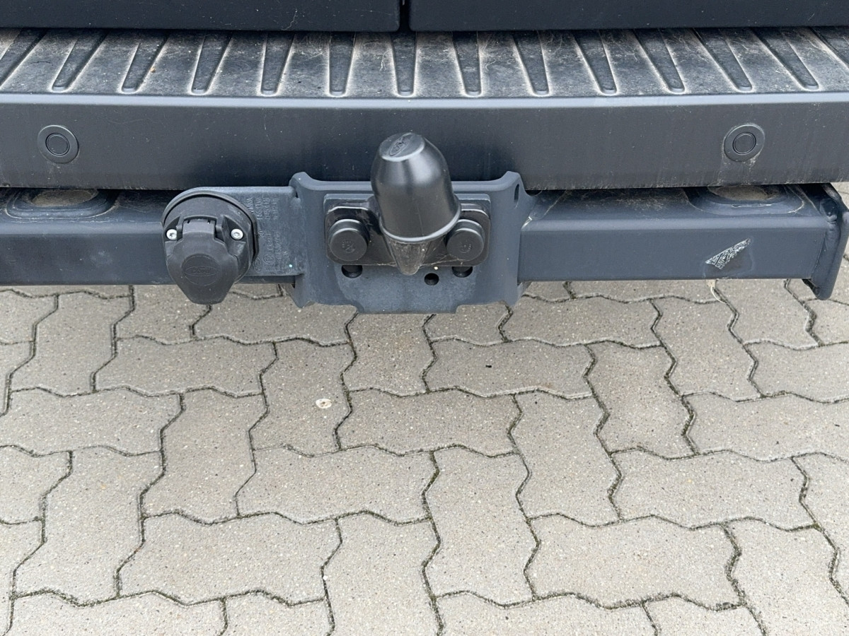 Ford-Transit-image-15