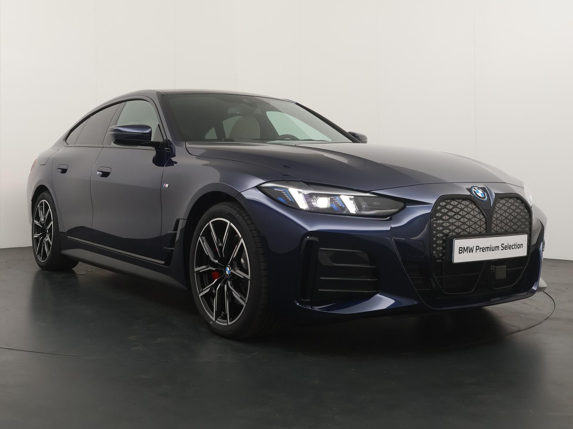 Hoofdafbeelding BMW i4